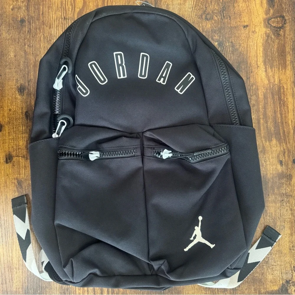 Jordan MVP Backpack in black/white jumping man One Size NWT